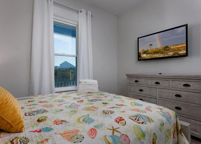 5min Walk To Private Beachluxesummer Vibesdogs Holiday home